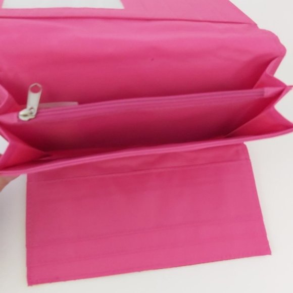 AVON | Crazy for Quilting Wallet - Picture 5 of 6